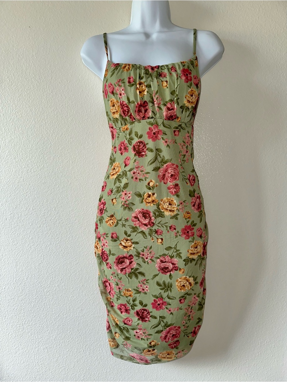Fashion Nova First Mesh Mini Dress Floral Sage Green Size 1X NWT - Picture 3 of 5